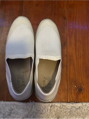Naturalizer White Slip-On Knit Loafers for Men